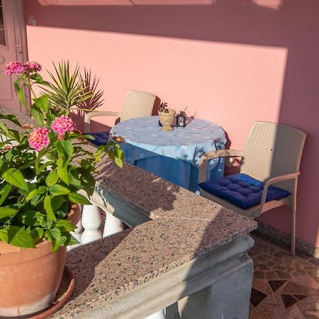 Apartman Boris Palit Exterior foto
